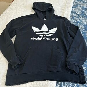 MENS LARGE ADIDAS SWEATSHIRT